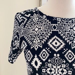 • Lularoe Amelia Dress •